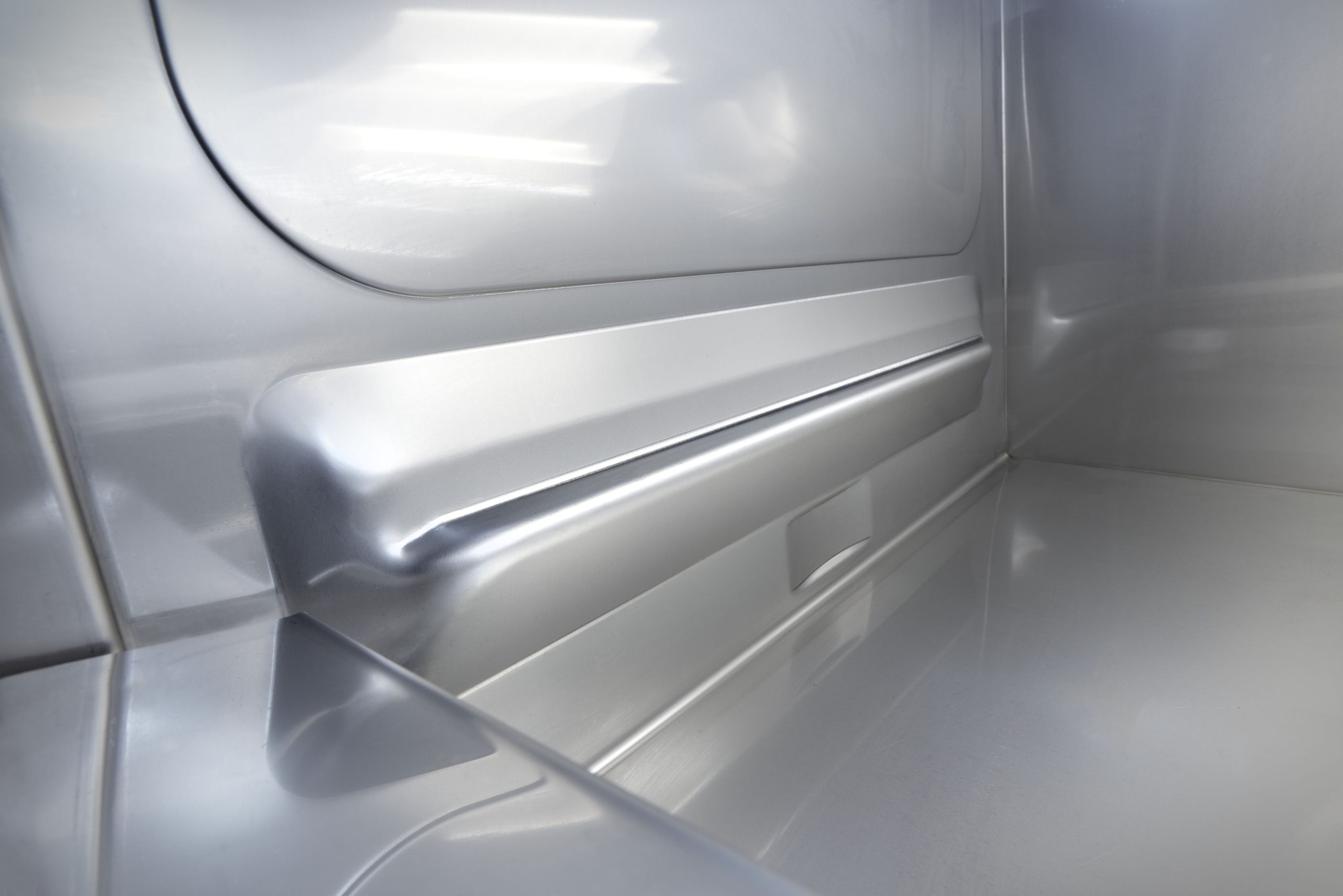 Classeq C500 internal showing basket ramp